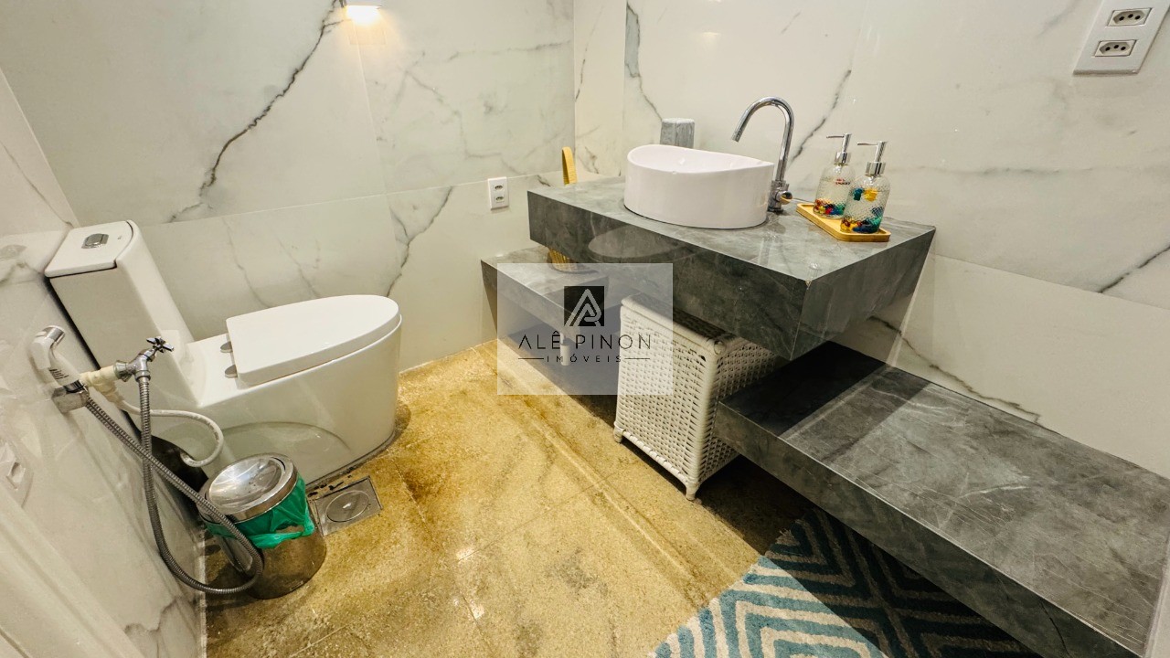 Imperdível apartamento de luxo com 4 quartos e 4 suítes na Campina, Belém-PA - 512m², 4 vagas!