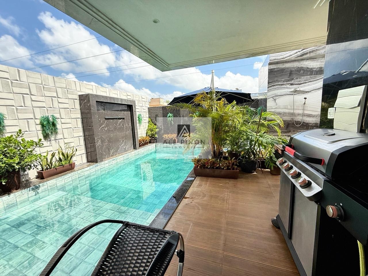 Belém-PA: Casa de luxo em condomínio no parque verde com 4 quartos, 4 suítes e 6 vagas de garagem!