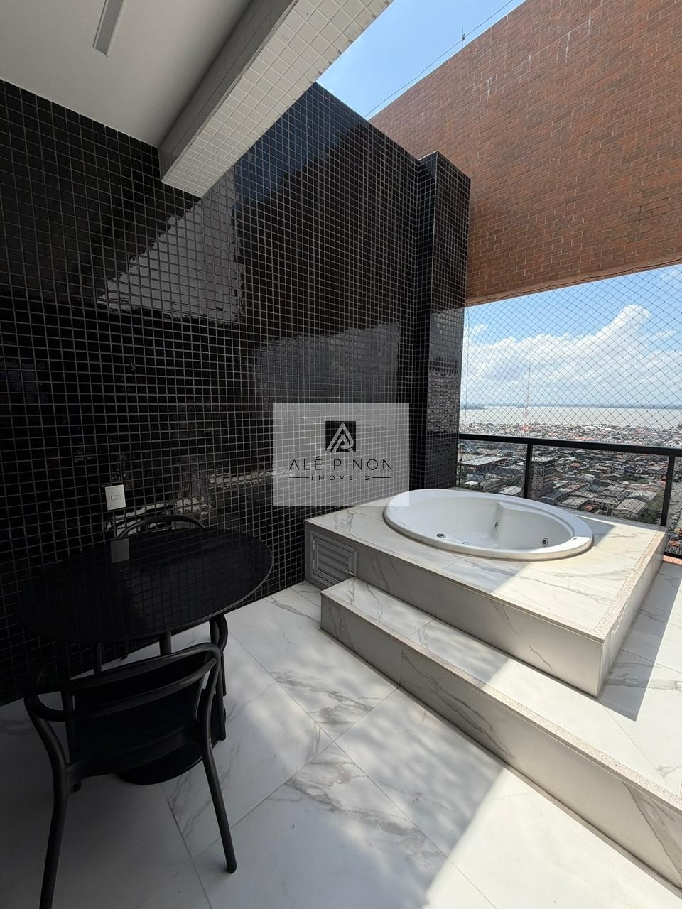 Aluguel de Cobertura Luxuosa em Belém-PA, Bairro Batista Campos: 3 Quartos, 3 Suítes, 2 Salas, 3 Vagas, 150m². Venha Conferir! - foto 8