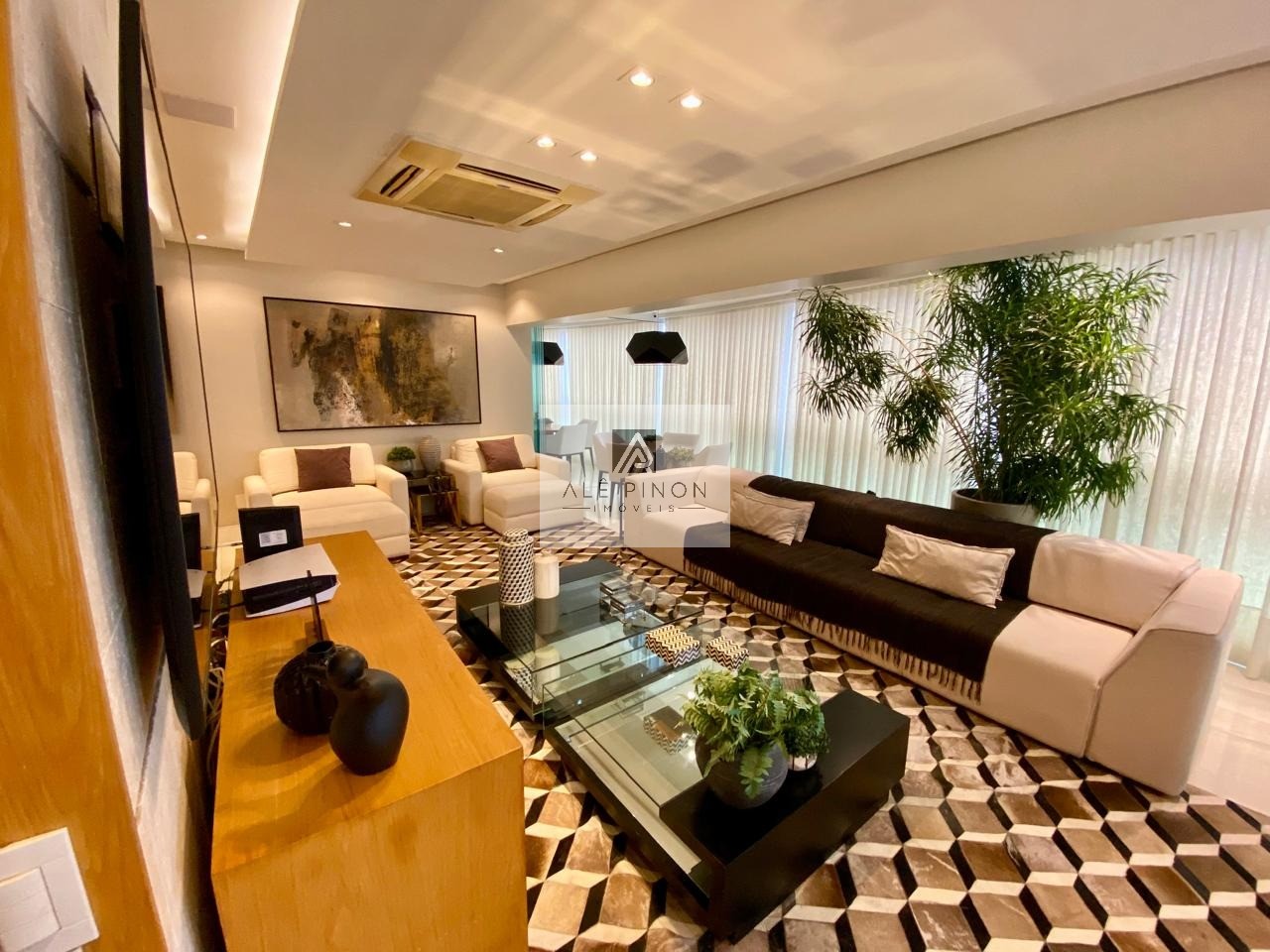 Luxuoso apartamento de 3 quartos, 3 suítes e 3 salas à venda em Nazaré, Belém-PA - 180m² de puro conforto!