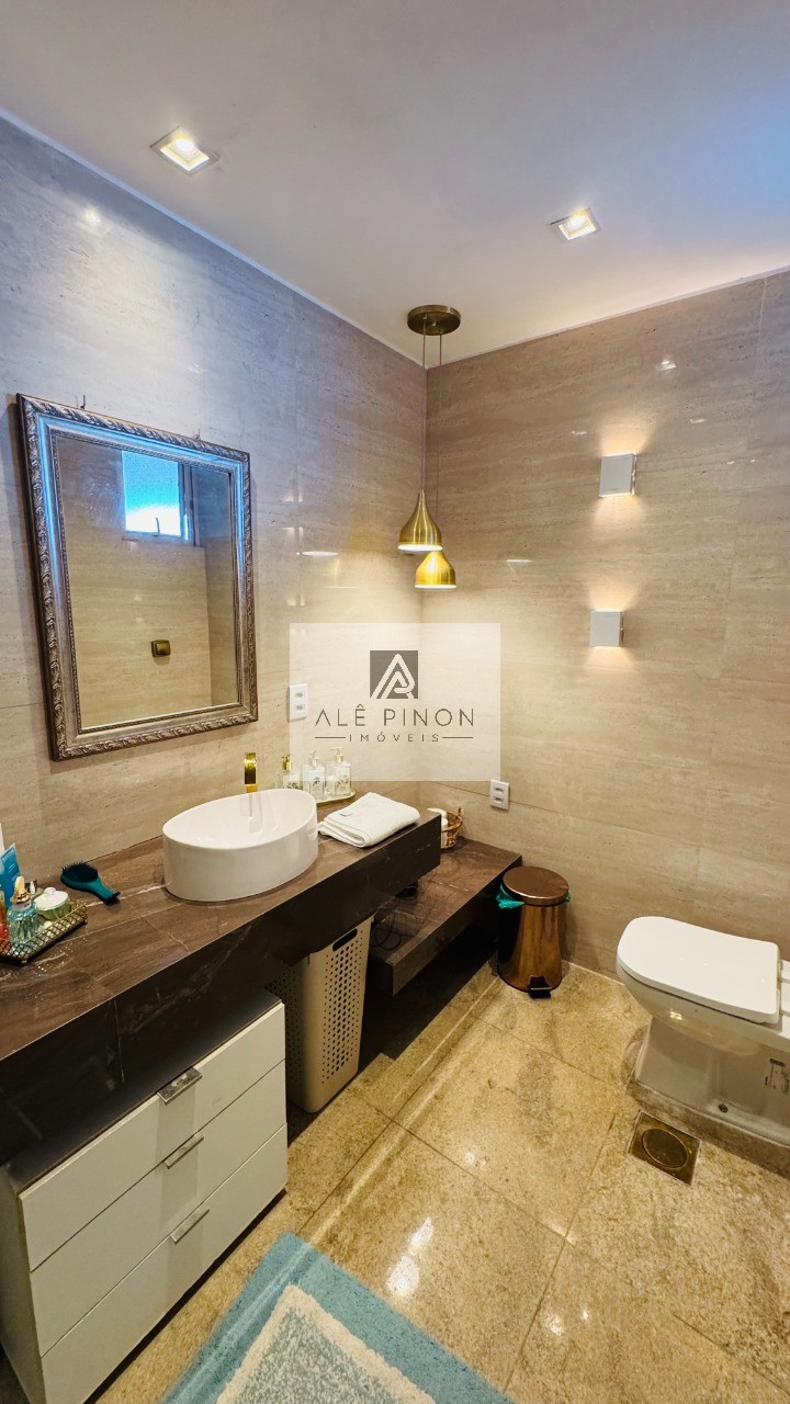 Imperdível apartamento de luxo com 4 quartos e 4 suítes na Campina, Belém-PA - 512m², 4 vagas!