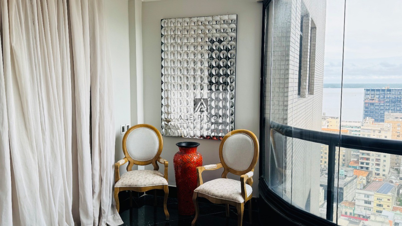 Imperdível apartamento de luxo com 4 quartos e 4 suítes na Campina, Belém-PA - 512m², 4 vagas!