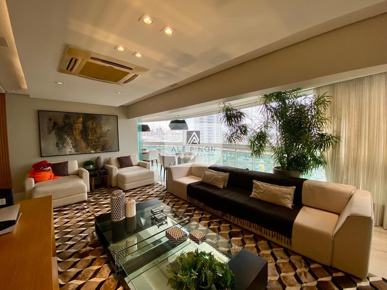Luxuoso apartamento de 3 quartos, 3 suítes e 3 salas à venda em Nazaré, Belém-PA - 180m² de puro conforto!