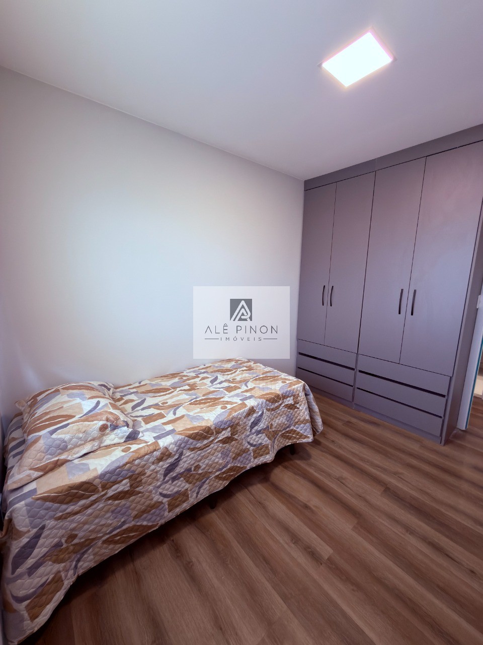 Apartamento para locação em Belém-PA, bairro Jurunas: 2 quartos, 1 suíte, 1 sala, 1 vaga na garagem, 78m². Mobiliado. Venha conferir!