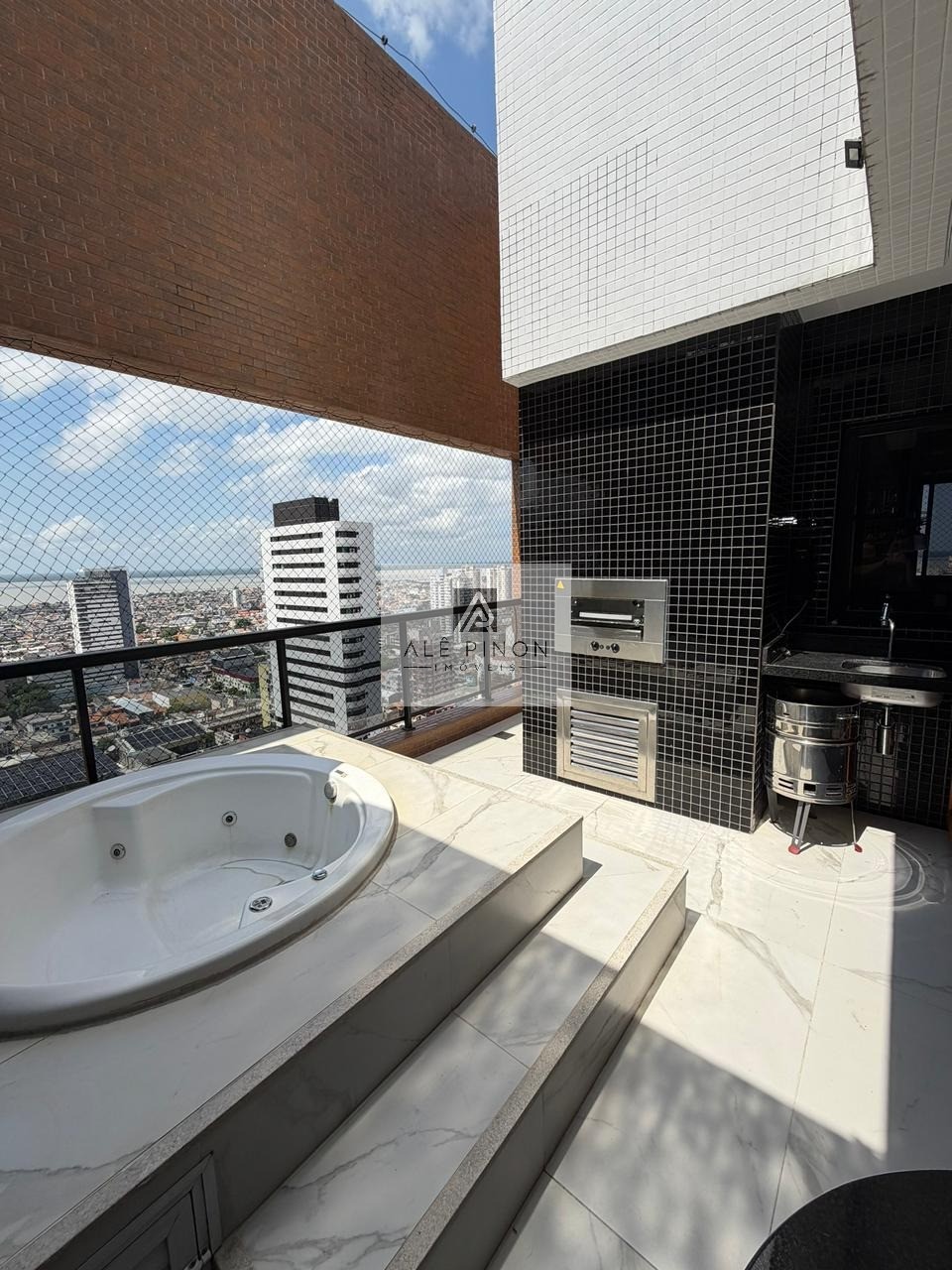 Aluguel de Cobertura Luxuosa em Belém-PA, Bairro Batista Campos: 3 Quartos, 3 Suítes, 2 Salas, 3 Vagas, 150m². Venha Conferir! - foto 13