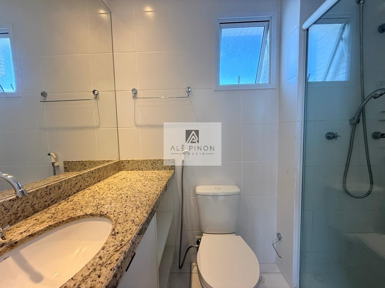Apartamento de Luxo no Umarizal: 3 Quartos, 3 Suítes, 3 Salas e 143m² - Belém-PA