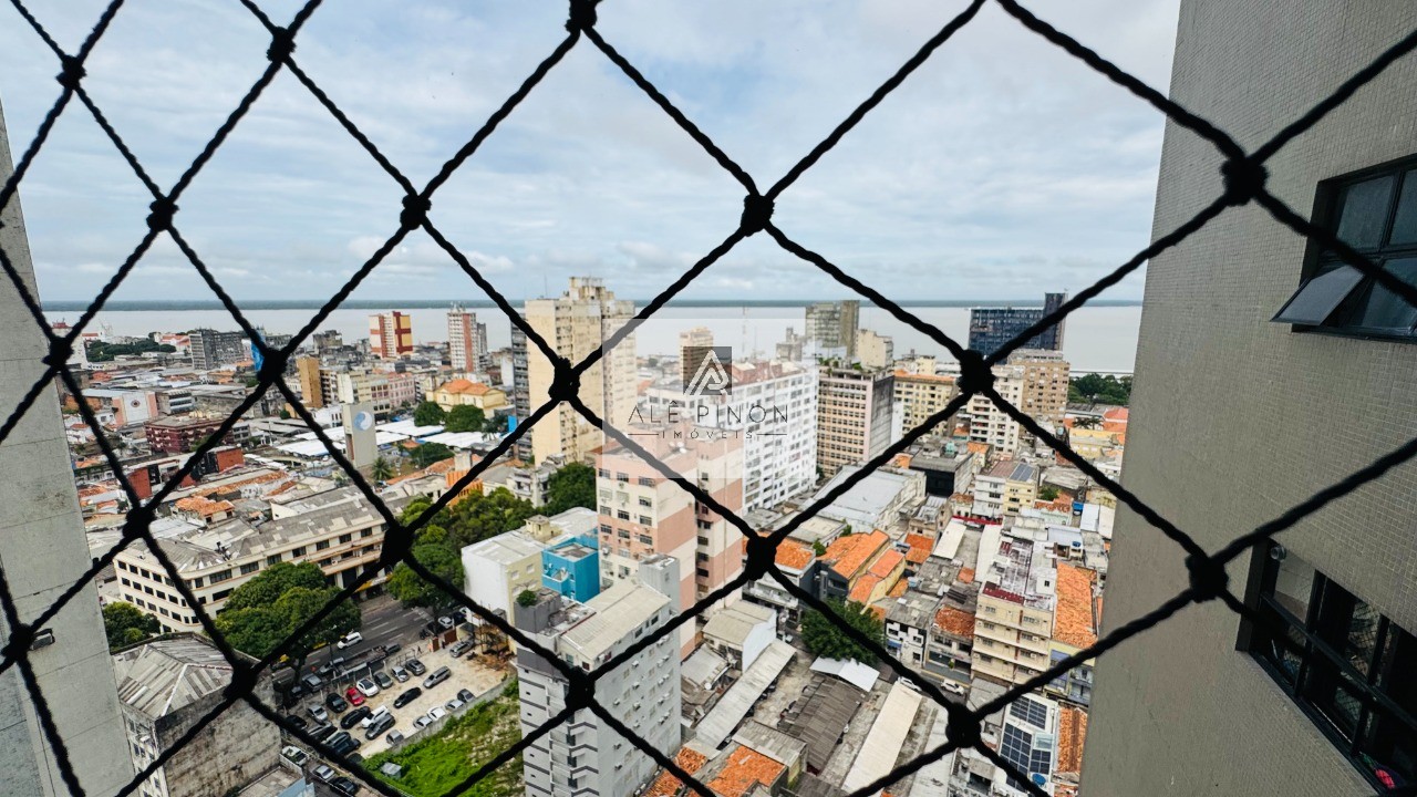 Imperdível apartamento de luxo com 4 quartos e 4 suítes na Campina, Belém-PA - 512m², 4 vagas!