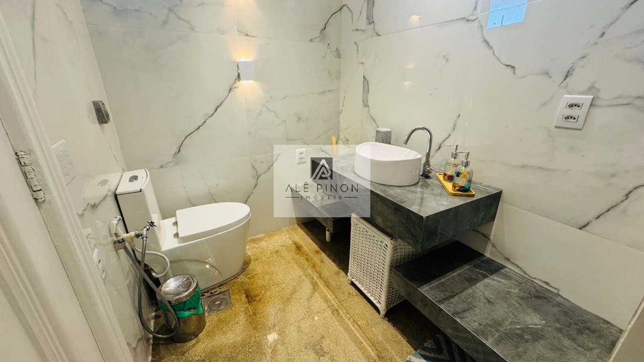 Imperdível apartamento de luxo com 4 quartos e 4 suítes na Campina, Belém-PA - 512m², 4 vagas!