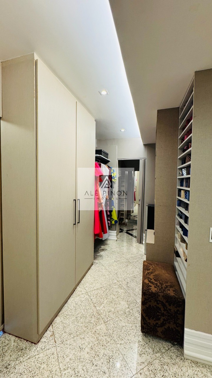 Imperdível apartamento de luxo com 4 quartos e 4 suítes na Campina, Belém-PA - 512m², 4 vagas!