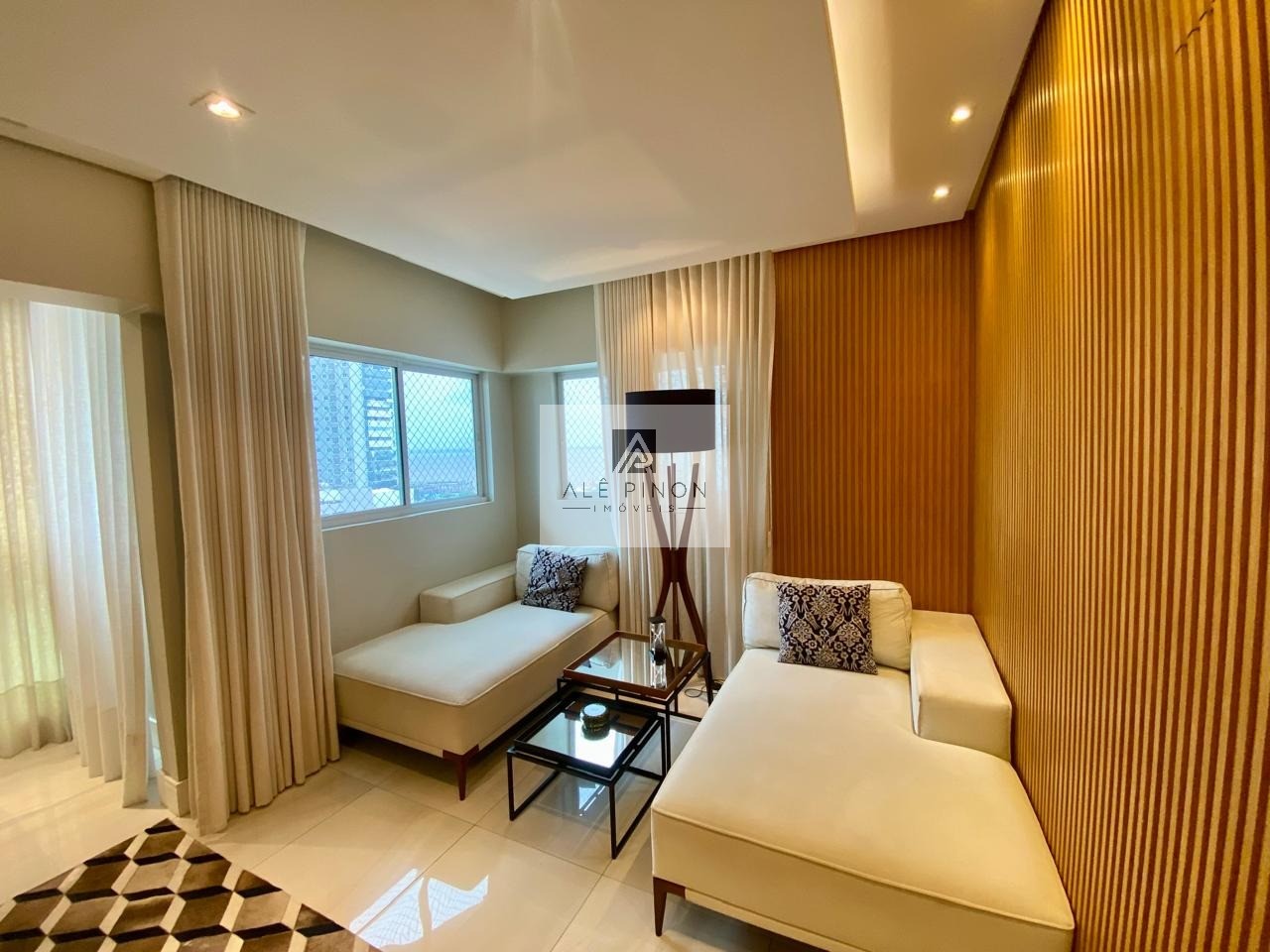 Luxuoso apartamento de 3 quartos, 3 suítes e 3 salas à venda em Nazaré, Belém-PA - 180m² de puro conforto!