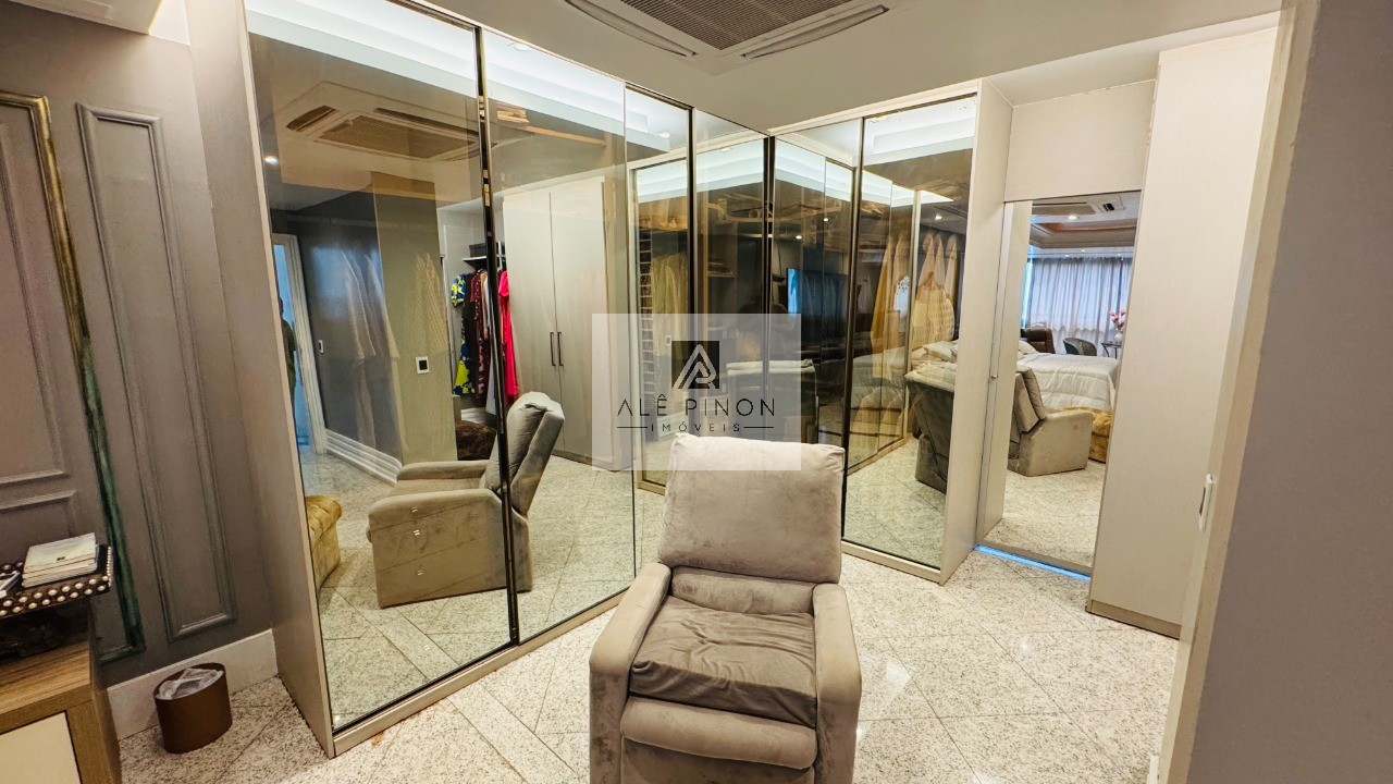 Imperdível apartamento de luxo com 4 quartos e 4 suítes na Campina, Belém-PA - 512m², 4 vagas!