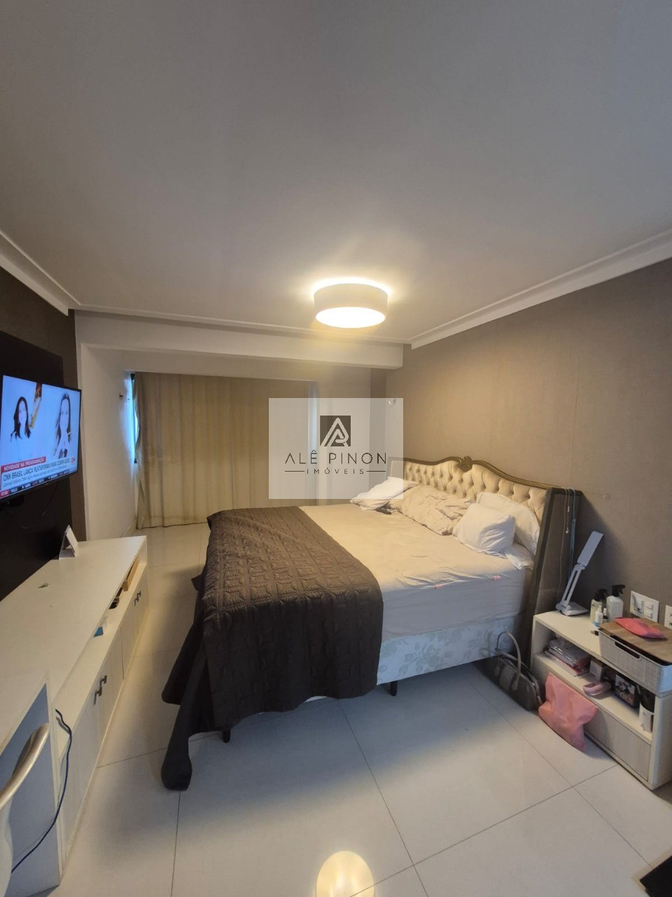Apartamento à venda em Belém-PA, Umarizal: 4 quartos, 3 suítes, 3 salas, 6 banheiros, 3 vagas, 272m². Venha conhecer!