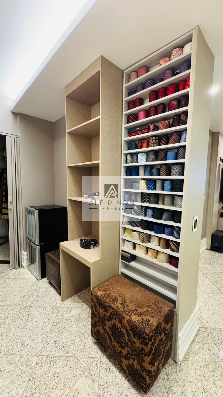 Imperdível apartamento de luxo com 4 quartos e 4 suítes na Campina, Belém-PA - 512m², 4 vagas!
