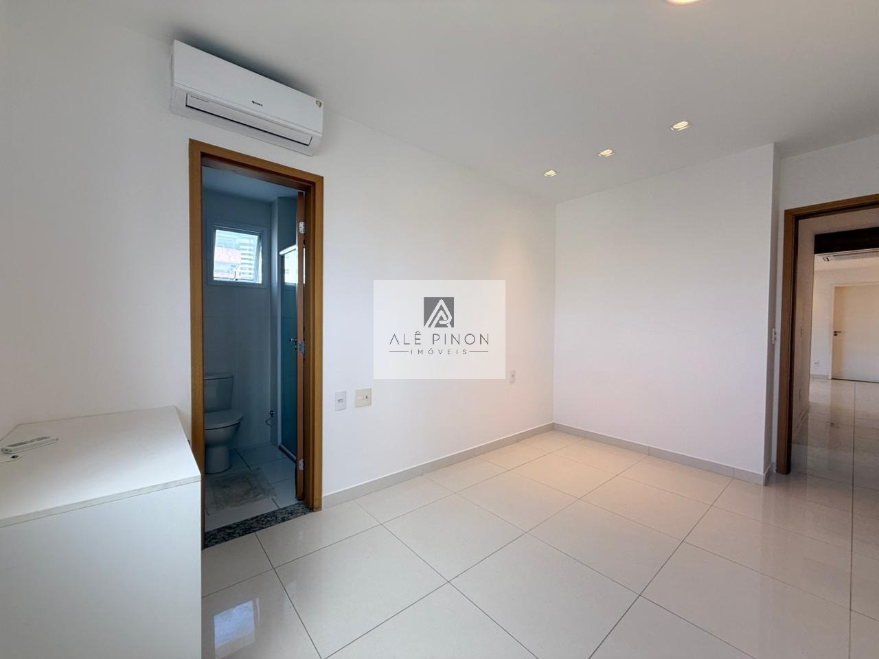 Apartamento de Luxo no Umarizal: 3 Quartos, 3 Suítes, 3 Salas e 143m² - Belém-PA