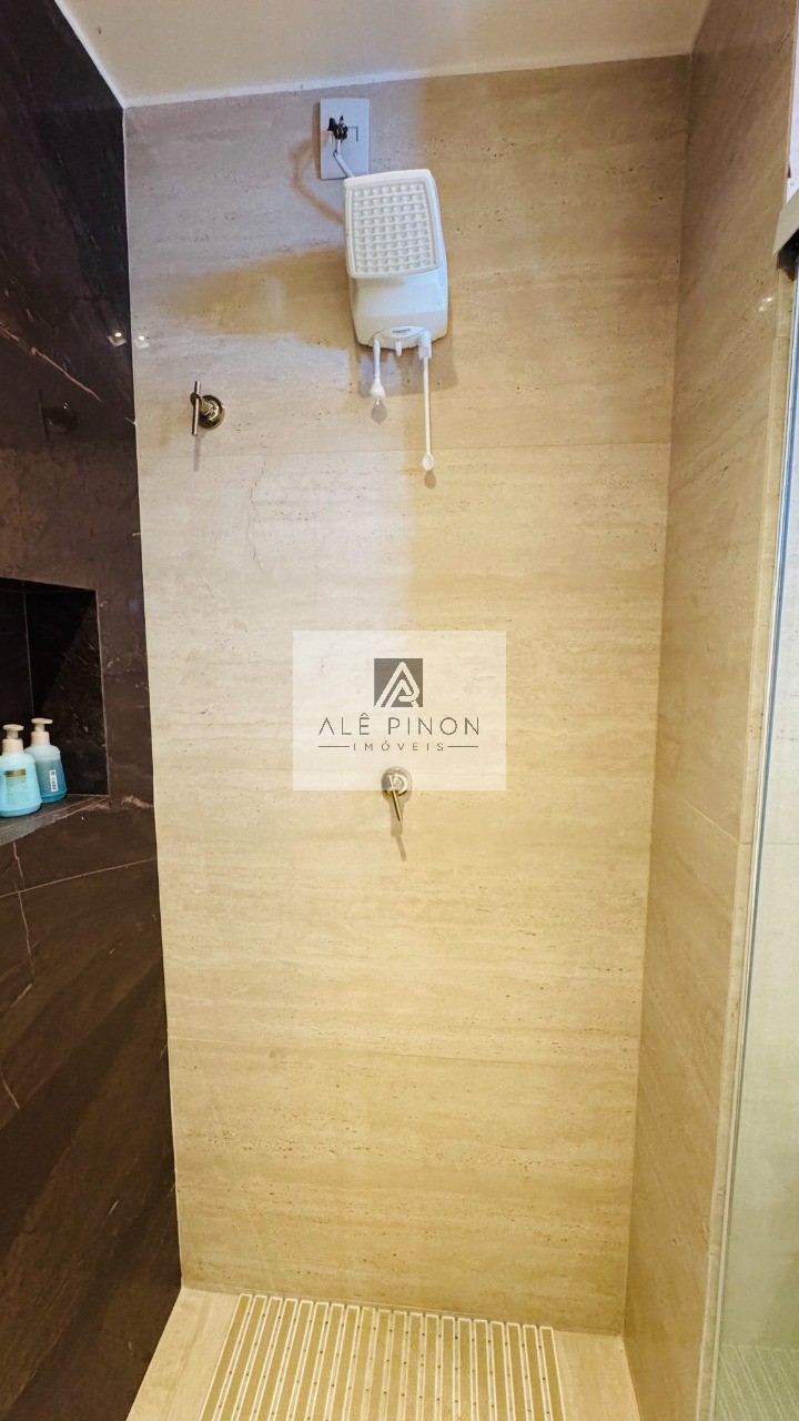 Imperdível apartamento de luxo com 4 quartos e 4 suítes na Campina, Belém-PA - 512m², 4 vagas!