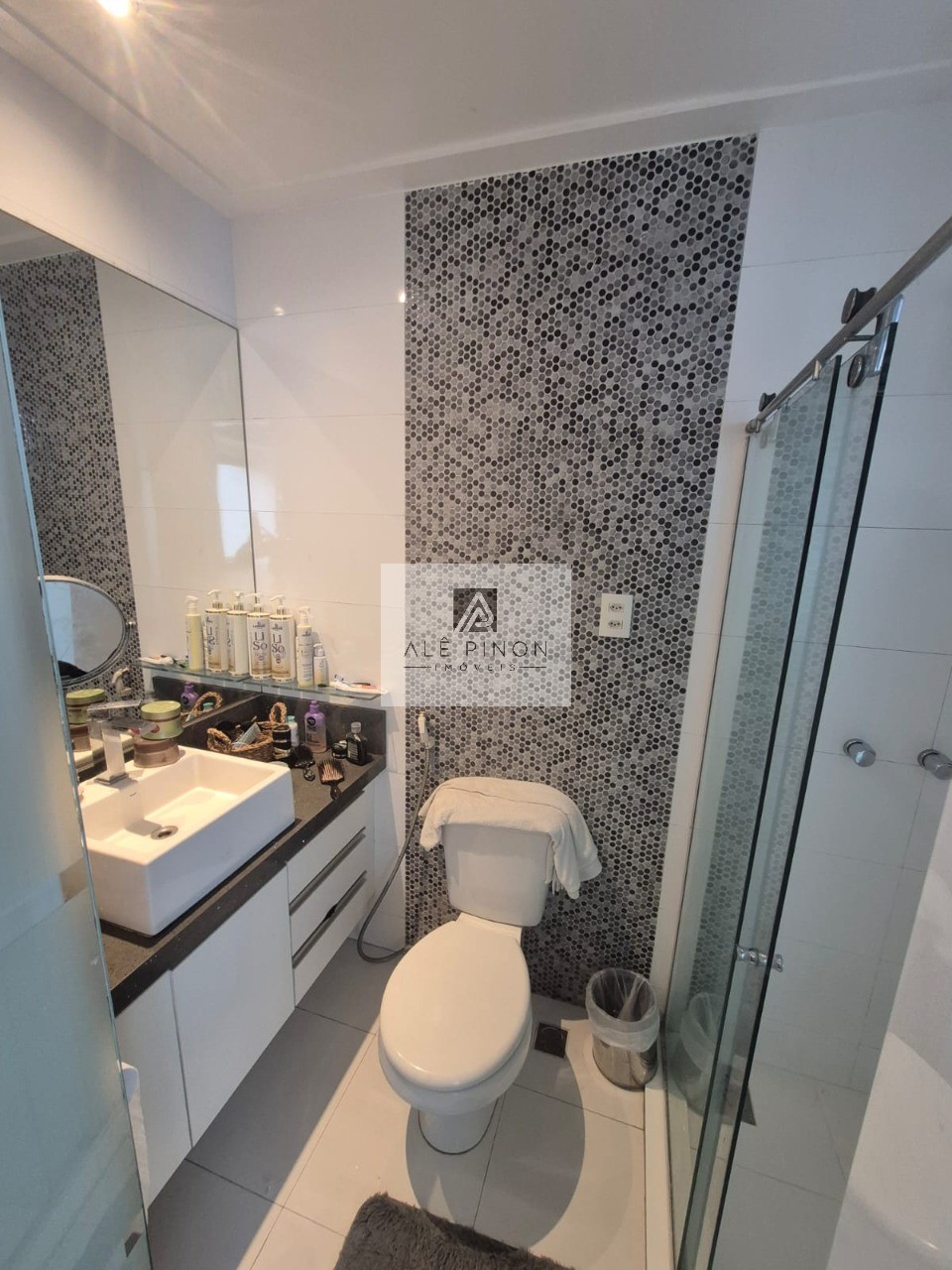Apartamento à venda em Belém-PA, Umarizal: 4 quartos, 3 suítes, 3 salas, 6 banheiros, 3 vagas, 272m². Venha conhecer!