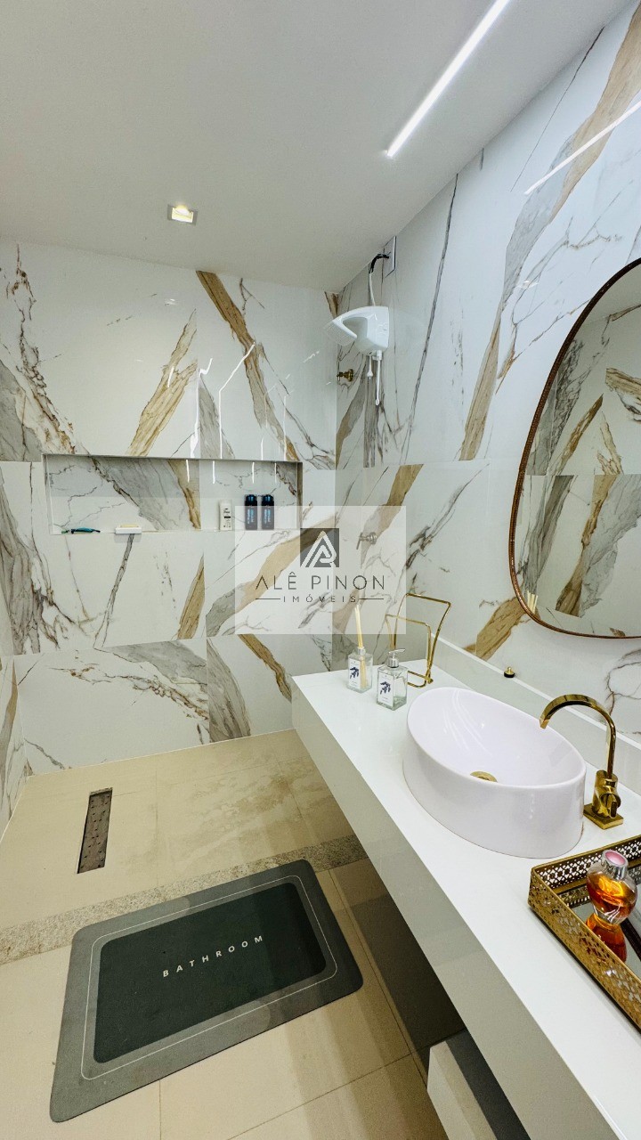 Imperdível apartamento de luxo com 4 quartos e 4 suítes na Campina, Belém-PA - 512m², 4 vagas!