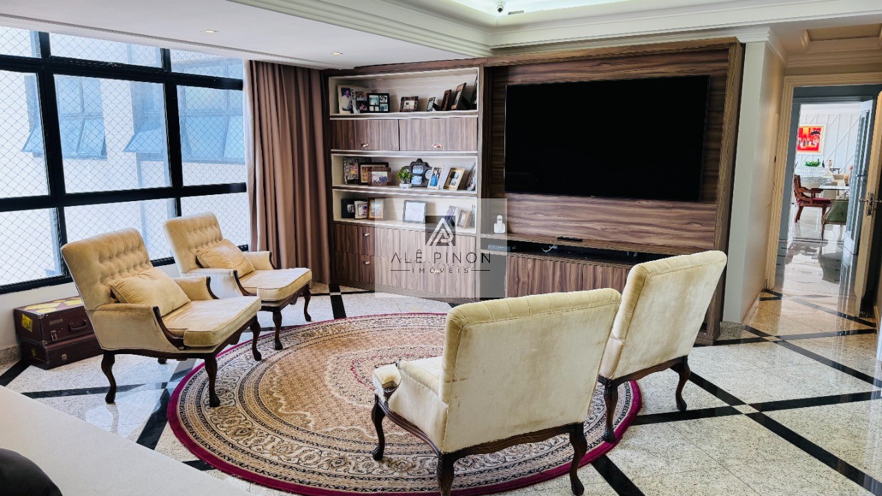 Imperdível apartamento de luxo com 4 quartos e 4 suítes na Campina, Belém-PA - 512m², 4 vagas!
