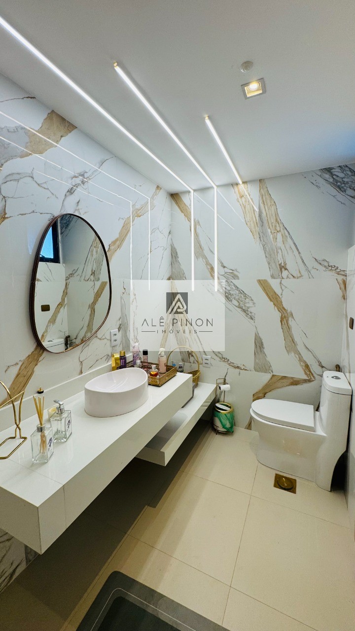 Imperdível apartamento de luxo com 4 quartos e 4 suítes na Campina, Belém-PA - 512m², 4 vagas!