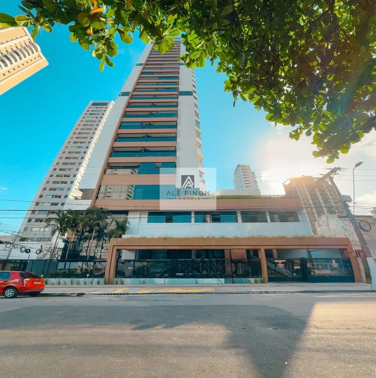 Aluguel de Cobertura Luxuosa em Belém-PA, Bairro Batista Campos: 3 Quartos, 3 Suítes, 2 Salas, 3 Vagas, 150m². Venha Conferir! - foto 1