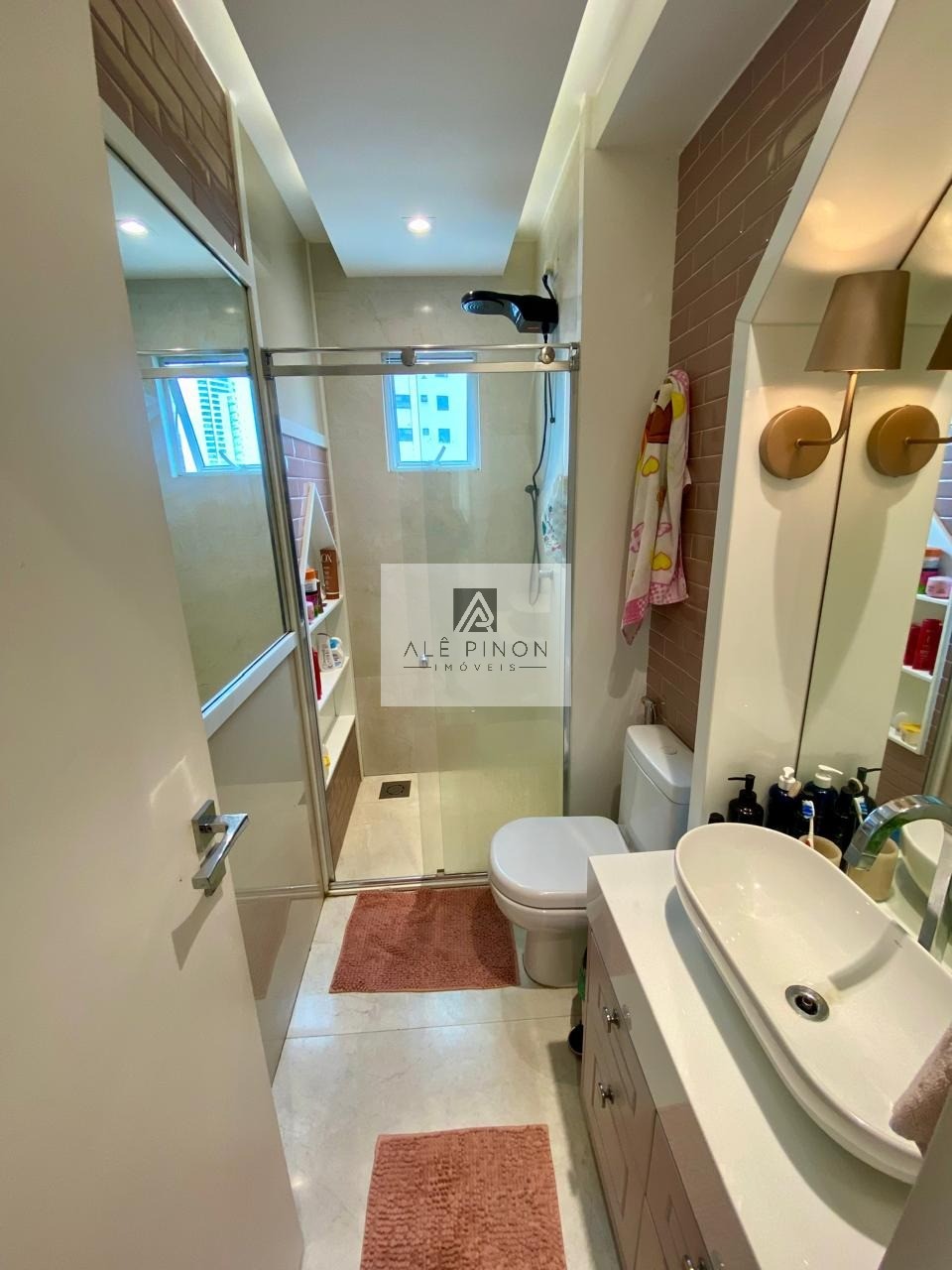 Luxuoso apartamento de 3 quartos, 3 suítes e 3 salas à venda em Nazaré, Belém-PA - 180m² de puro conforto!