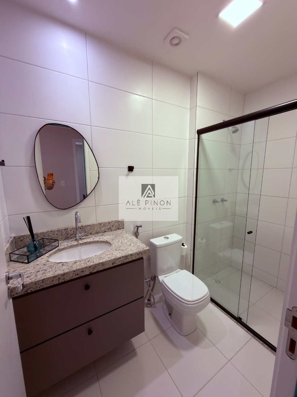 Apartamento para locação em Belém-PA, bairro Jurunas: 2 quartos, 1 suíte, 1 sala, 1 vaga na garagem, 78m². Mobiliado. Venha conferir!
