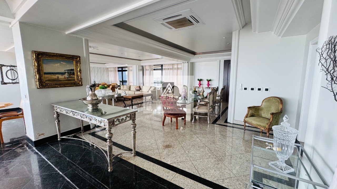 Imperdível apartamento de luxo com 4 quartos e 4 suítes na Campina, Belém-PA - 512m², 4 vagas!