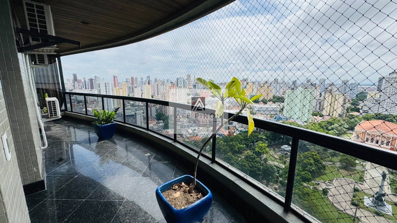 Imperdível apartamento de luxo com 4 quartos e 4 suítes na Campina, Belém-PA - 512m², 4 vagas!
