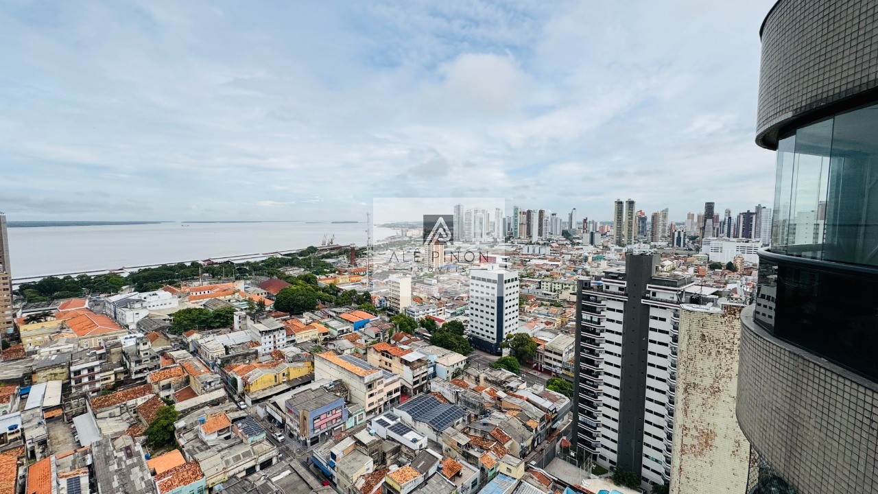 Imperdível apartamento de luxo com 4 quartos e 4 suítes na Campina, Belém-PA - 512m², 4 vagas!