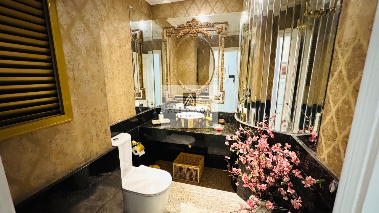 Imperdível apartamento de luxo com 4 quartos e 4 suítes na Campina, Belém-PA - 512m², 4 vagas!