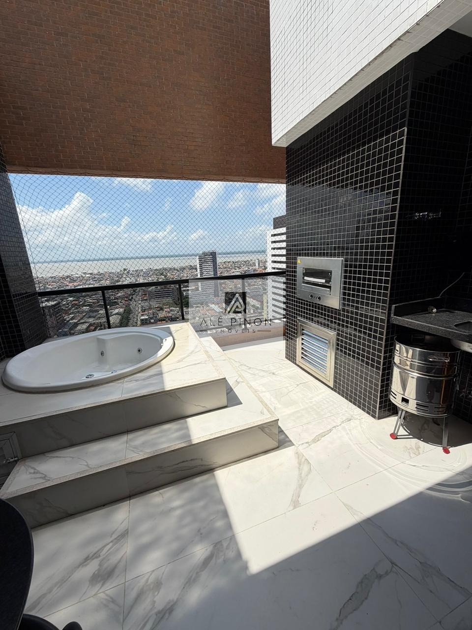 Aluguel de Cobertura Luxuosa em Belém-PA, Bairro Batista Campos: 3 Quartos, 3 Suítes, 2 Salas, 3 Vagas, 150m². Venha Conferir! - foto 7
