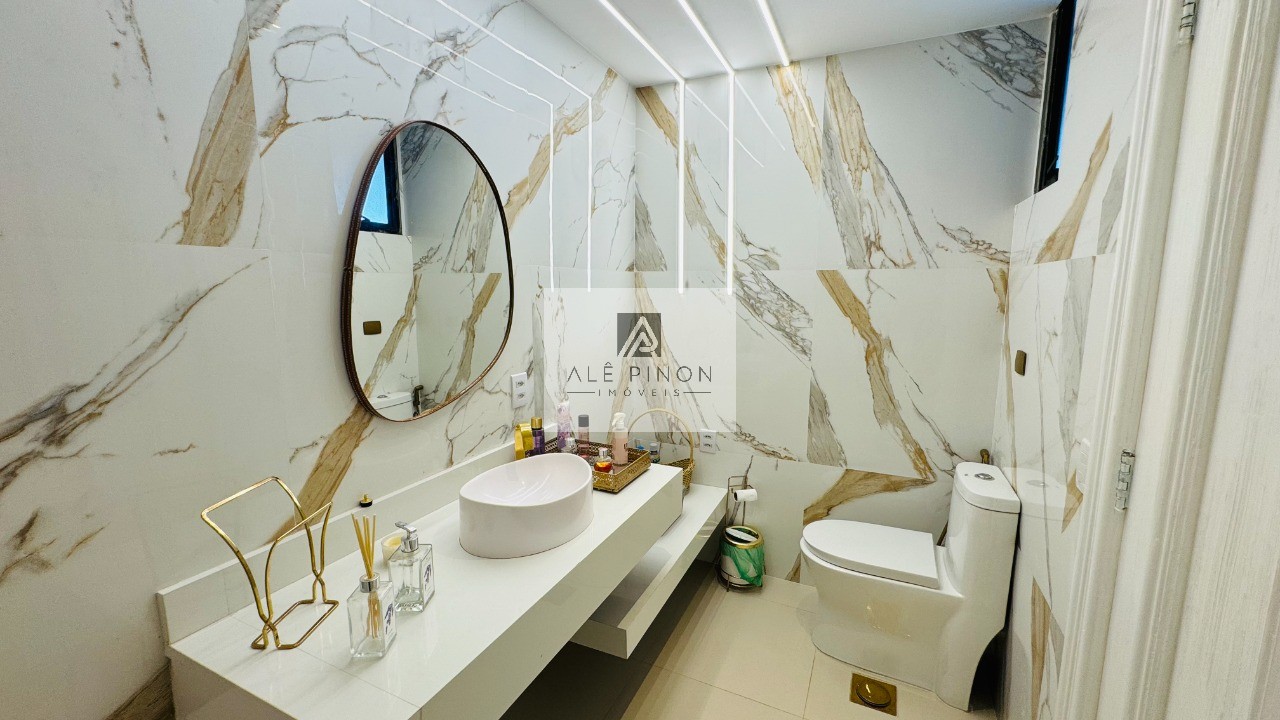 Imperdível apartamento de luxo com 4 quartos e 4 suítes na Campina, Belém-PA - 512m², 4 vagas!