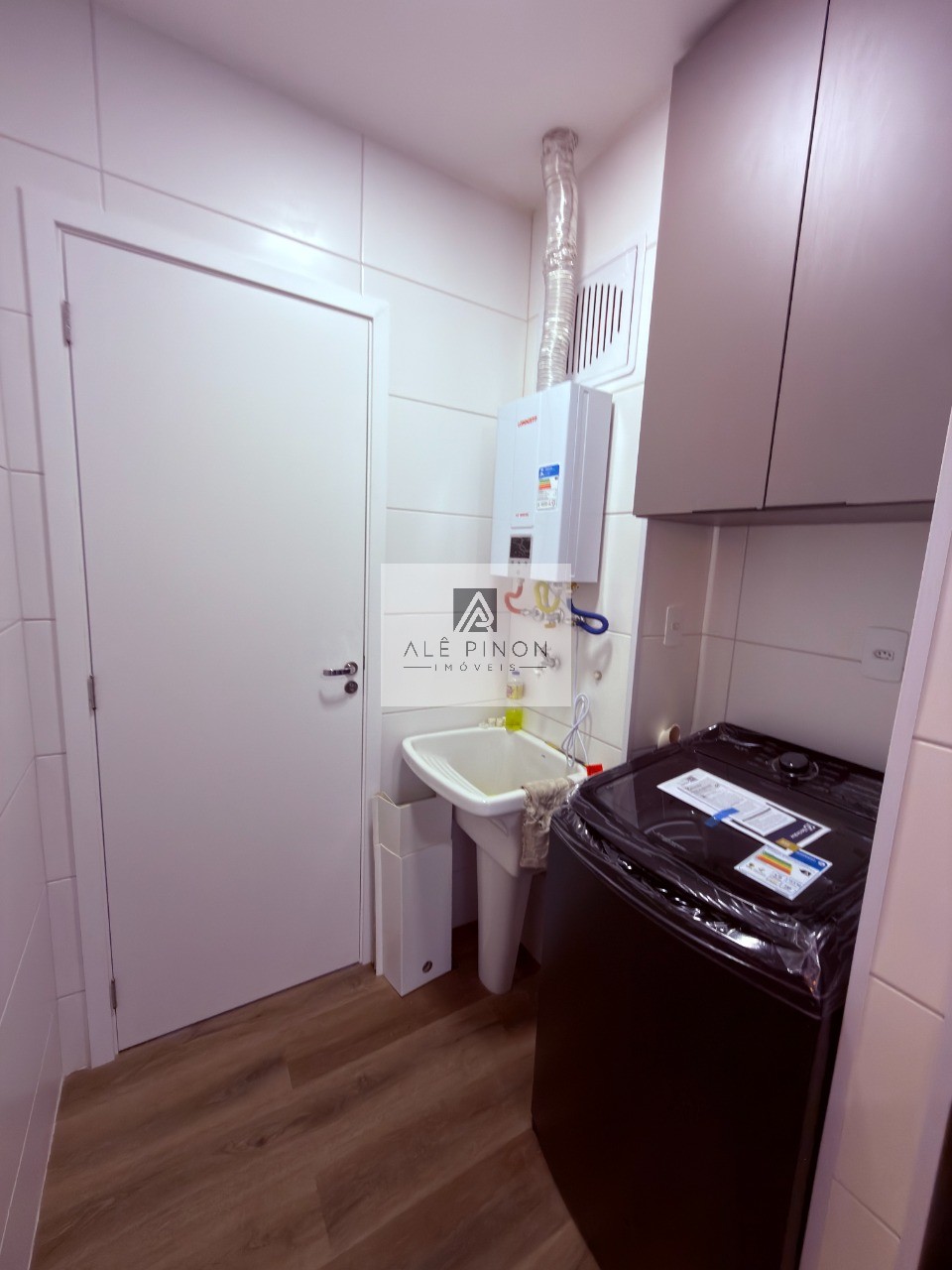 Apartamento para locação em Belém-PA, bairro Jurunas: 2 quartos, 1 suíte, 1 sala, 1 vaga na garagem, 78m². Mobiliado. Venha conferir!
