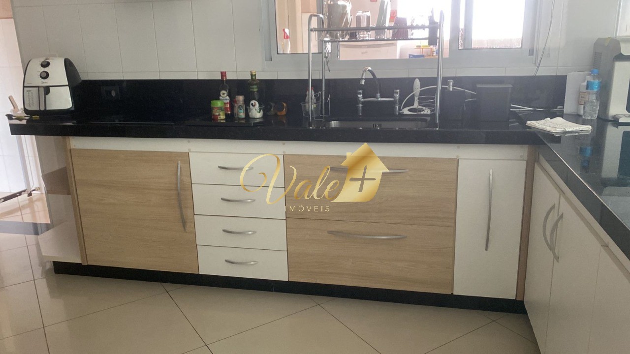 Casa, 4 quartos, 250 m² - Foto 12