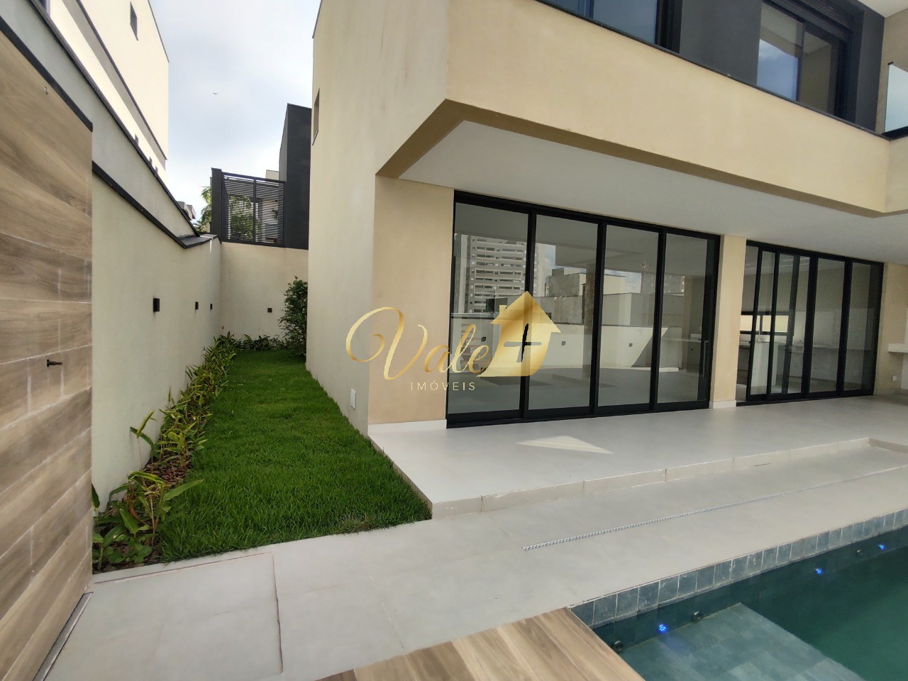 Casa, 4 quartos, 302 m² - Foto 8