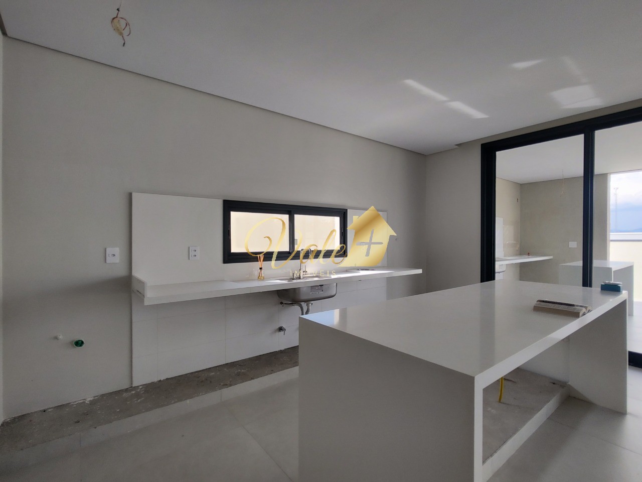 Casa, 4 quartos, 302 m² - Foto 4