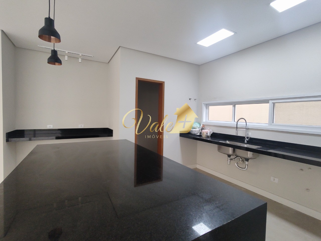 Casa, 4 quartos, 300 m² - Foto 25