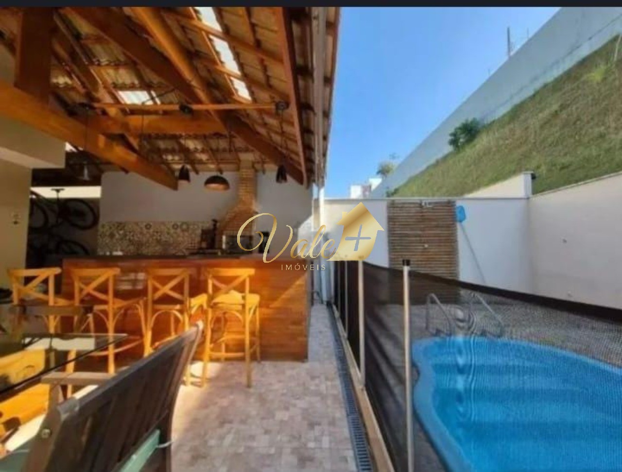 Casa, 3 quartos, 336 m² - Foto 1