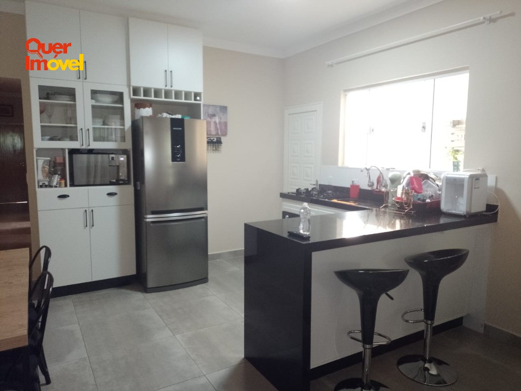 Casa, 3 quartos, 125 m² - Foto 2