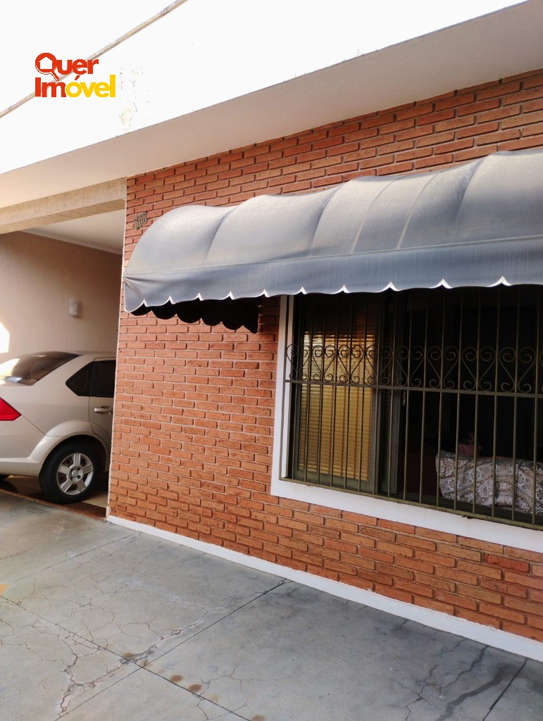 Imperdível oportunidade: casa à venda em Ribeirão Preto-SP, no Parque dos Bandeirantes, com 3 quartos, 1 suíte, amplas salas, 2 banheiros, 3 vagas de garagem e 237m² de área!