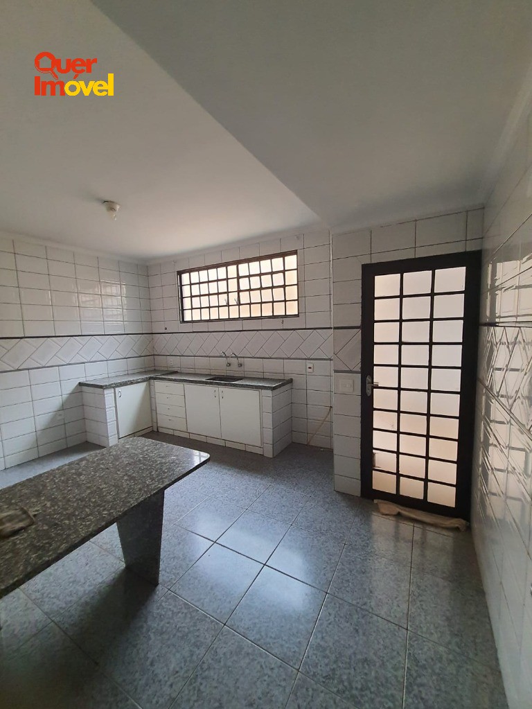 Casa, 5 quartos, 250 m² - Foto 6
