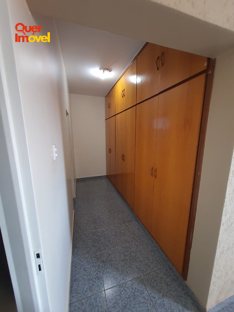 Casa, 5 quartos, 250 m² - Foto 17