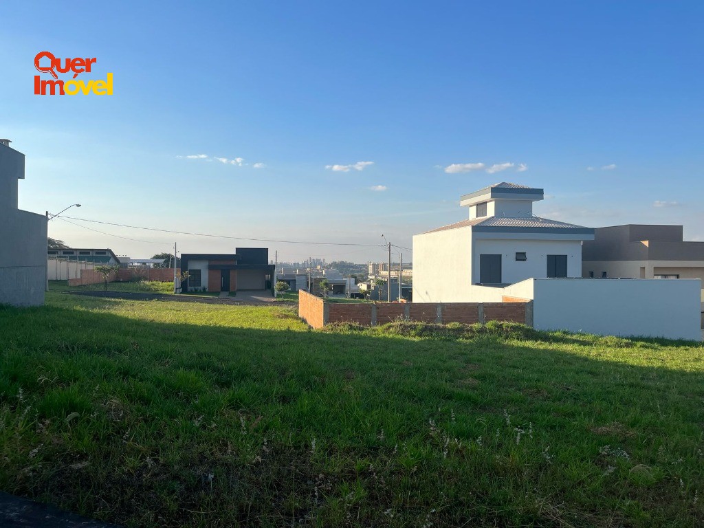 Lote de 256m² no condomínio terras de san pedro praça das es