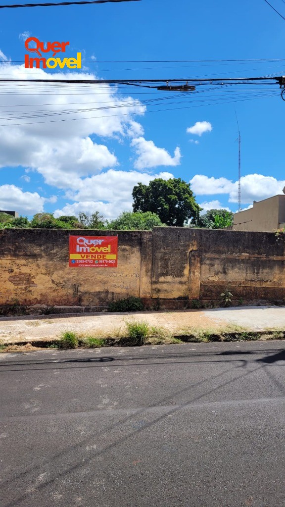 Terreno comercial à venda em localização privilegiada de cra