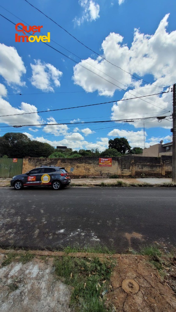 Terreno comercial à venda em localização privilegiada de cra