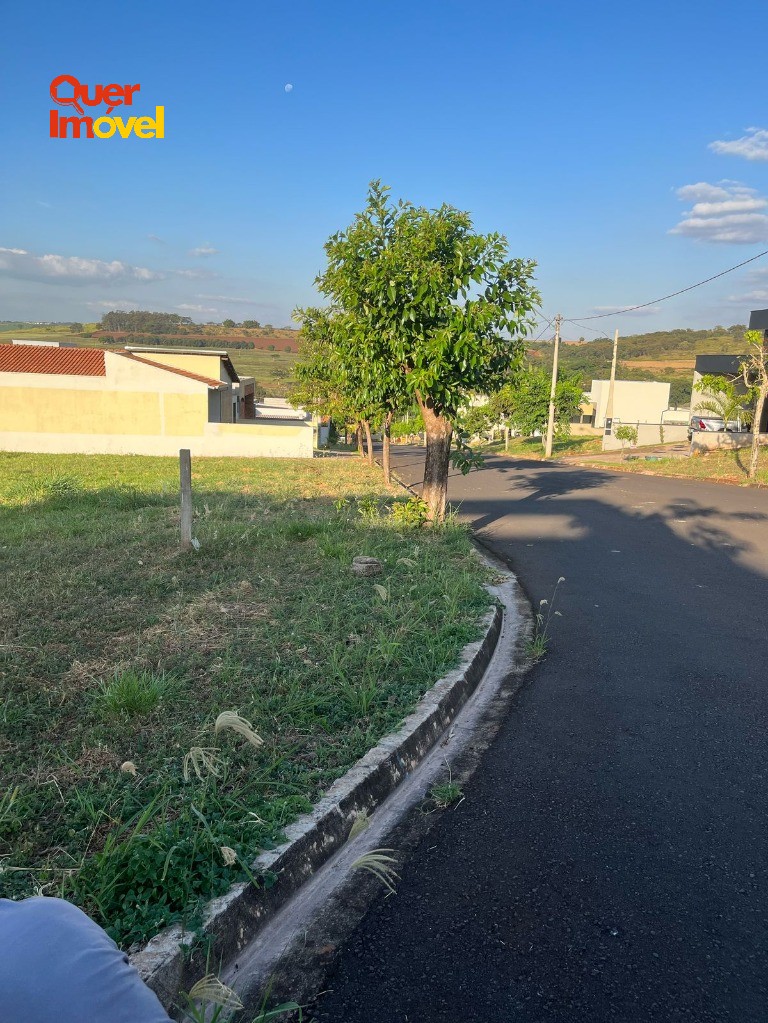 Lote de 256m² no condomínio terras de san pedro praça das es