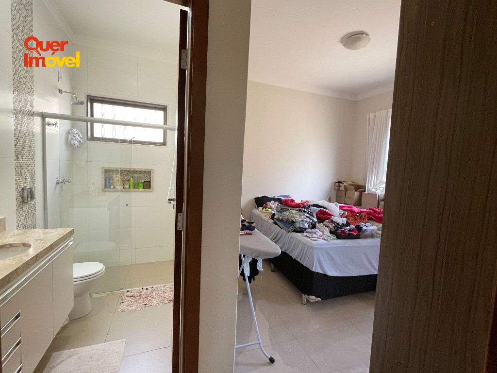 Casa, 3 quartos, 300 m² - Foto 19