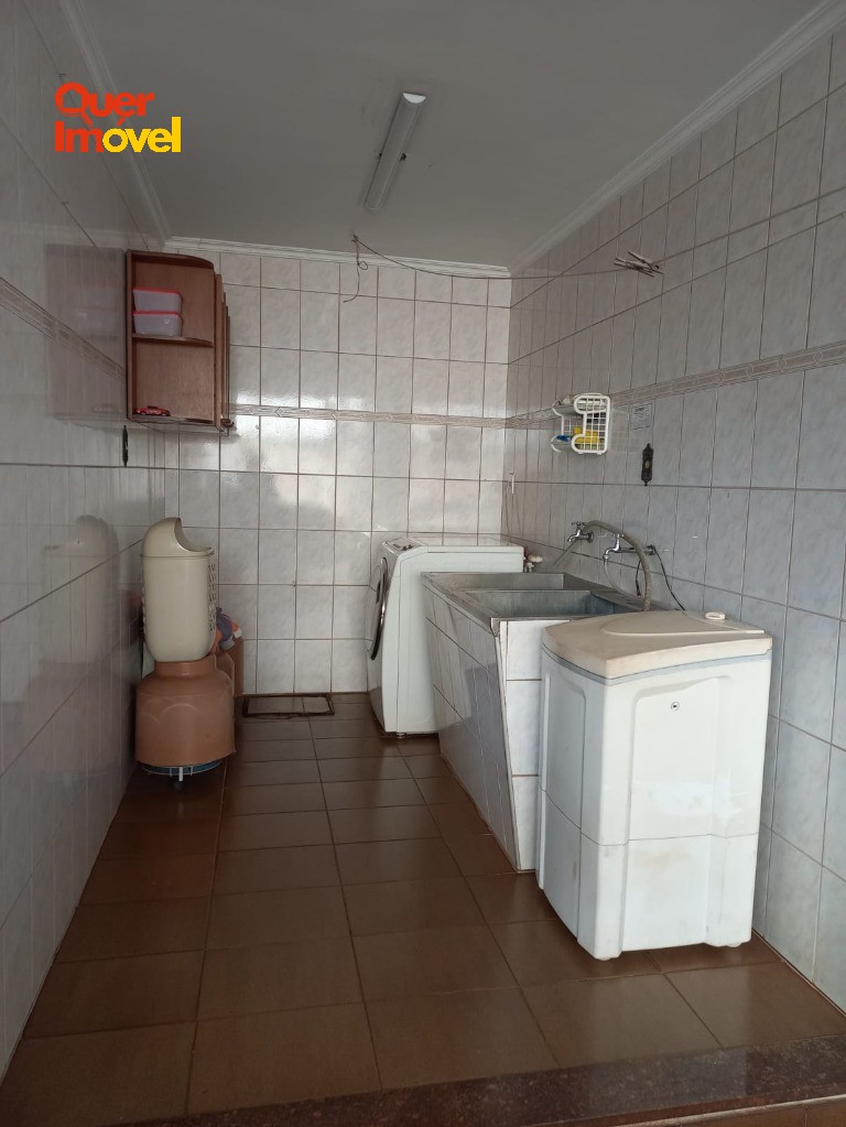 Casa, 3 quartos, 223 m² - Foto 36