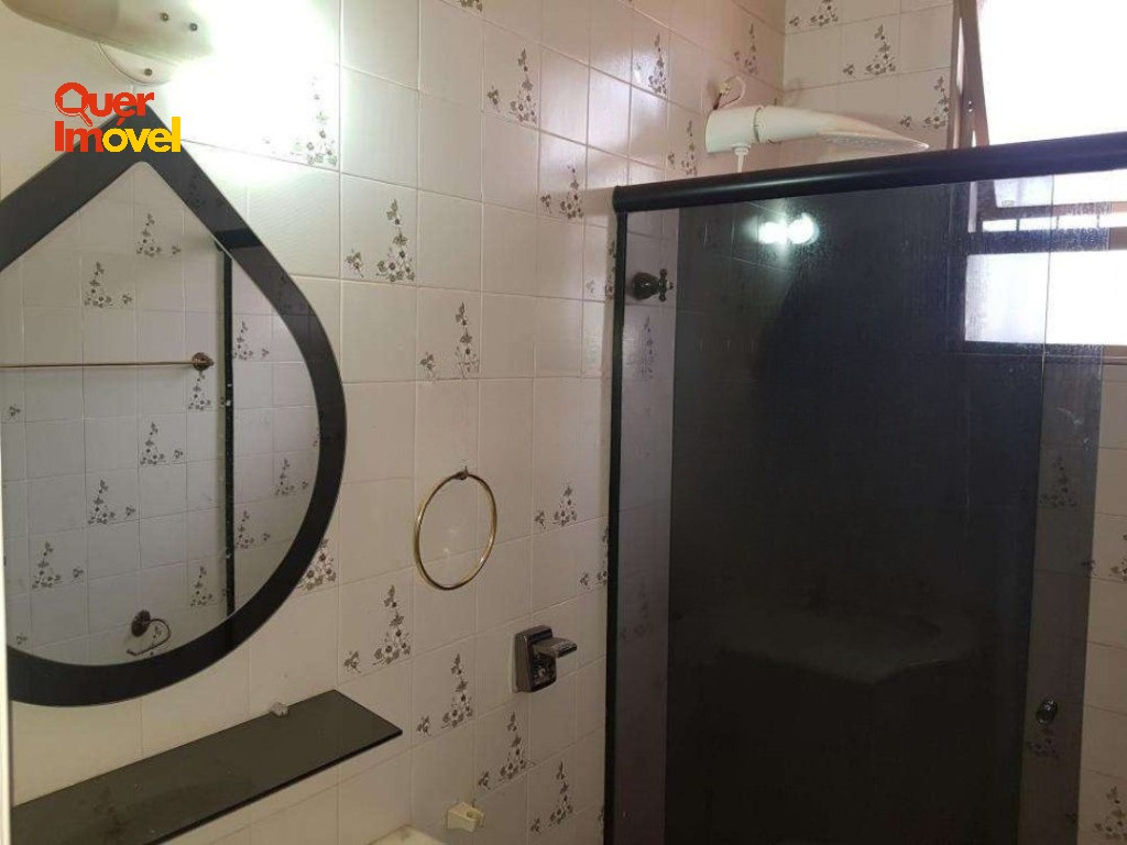 Casa, 4 quartos, 270 m² - Foto 30
