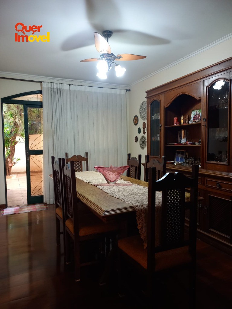 Casa, 3 quartos, 223 m² - Foto 14